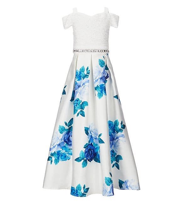 Modelo de vestido longo infantil