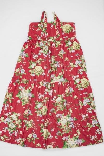 Modelo de vestido longo infantil